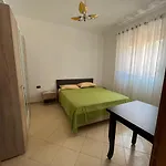 Laert\'S Home